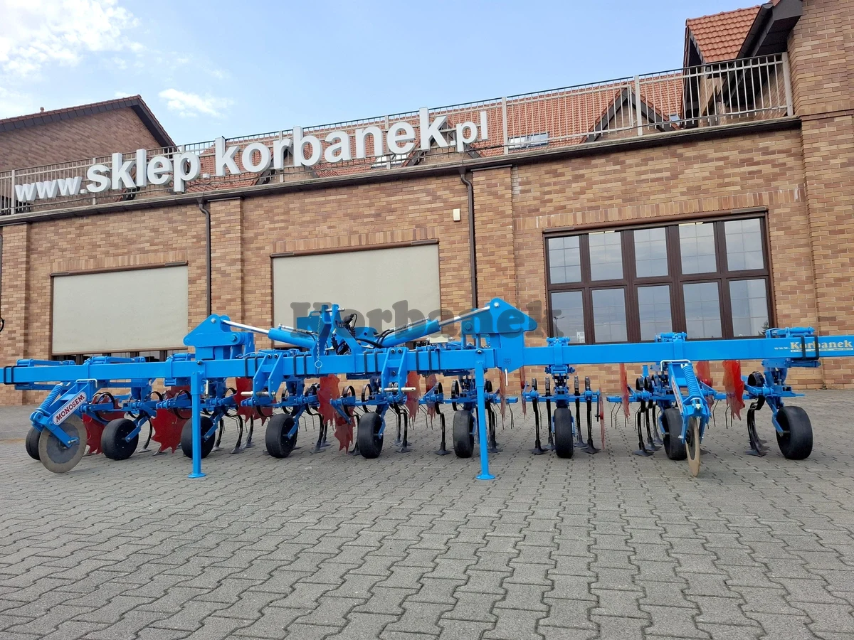 Pielnik Monosem do kukurydzy 8 rz./buraków 12 rz. po pokazowy