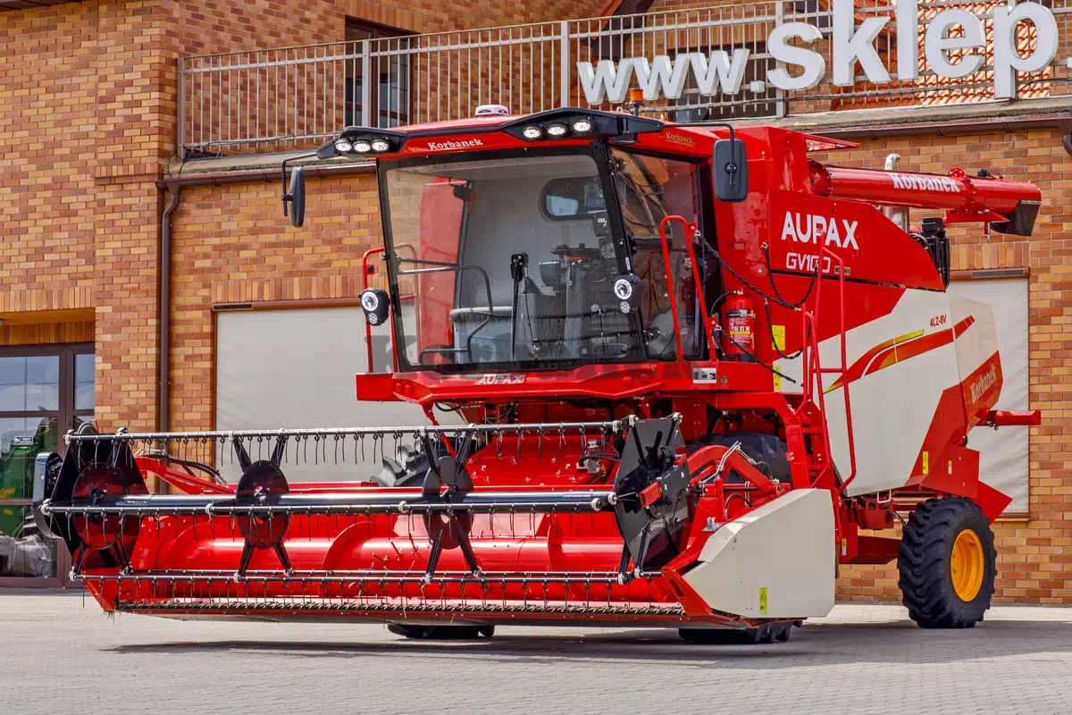 Kombajn zbożowy Aupax GV100