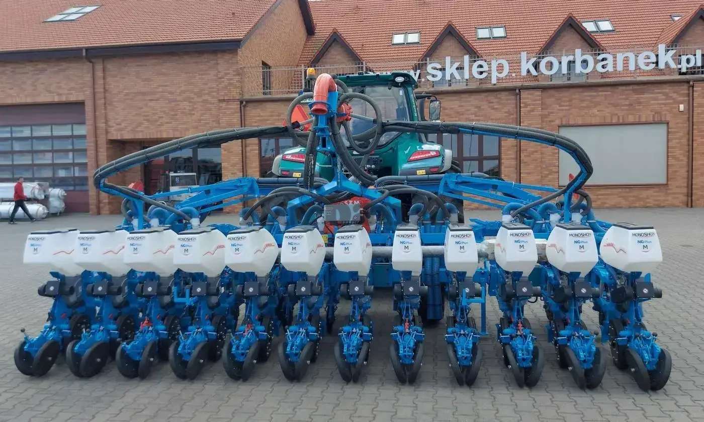 Siewnik punktowy 12/8 rzędów do kukurydzy, buraków i rzepaku