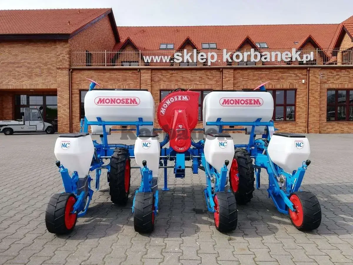 Siewnik do kukurydzy MONOSEM NC Classic 4-rzęd.