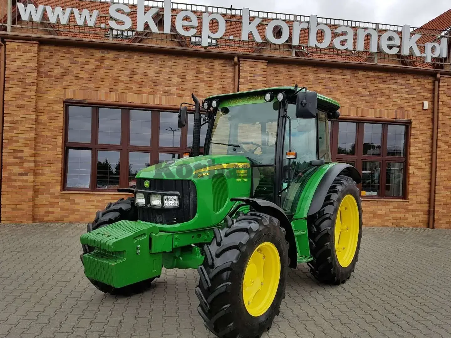 Ciągnik John Deere 5070 M 72 km