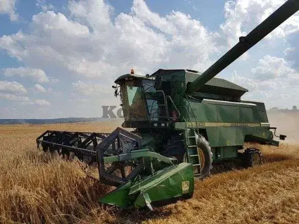 Kombajn John Deere 2264