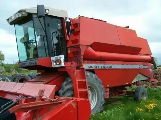 Kombajn zbożowy MASSEY FERGUSON 34 1992 r