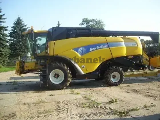 Kombajn zbożowy New Holland CX880 2005 r