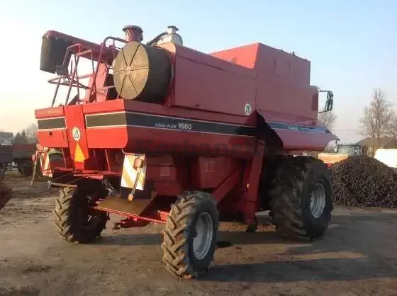 Kombajn zbożowy Case 1660 Heder 5m
