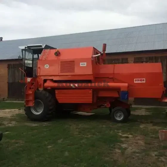 Kombajn zbożowy bizon Rekord Z 058 1990 r