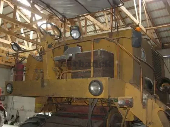 Kombajn zbożowy BIZON Z 056 1980 r