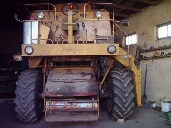 Kombajn zbozowy Bizon Rekord Z 056 1983 r