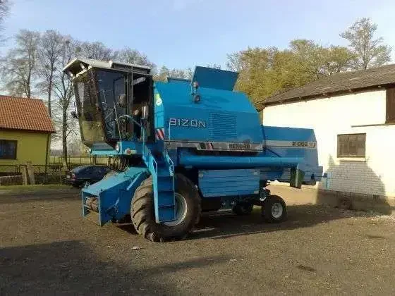 Kombajn zbozowy Bizon Rekord Z 058 1996 r