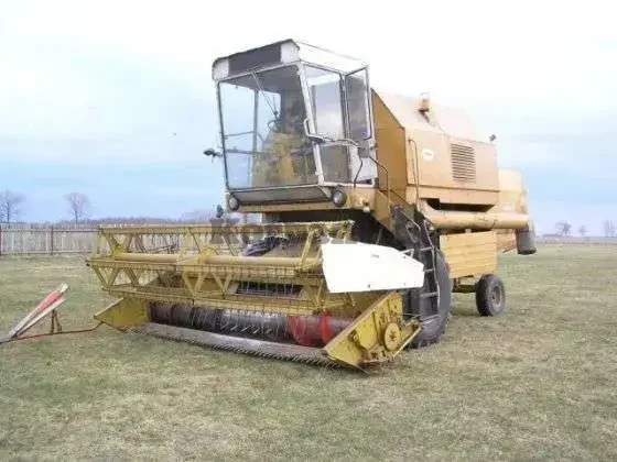 Kombajn zbożowy Bizon Rekord 1985 r