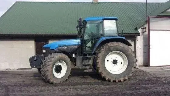 Ciągnik rolniczy New Holland NH TM 165 2002 R