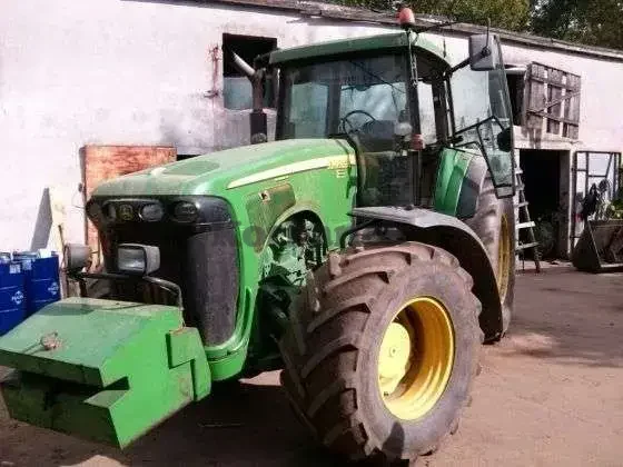 Ciągnik John Deere 8220 rok produkcji 2003
