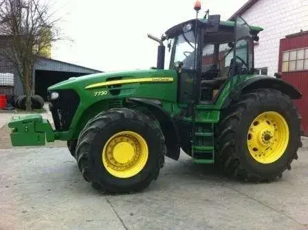 Ciągnik rolniczy John Deere 7730 rok produkcji 2007