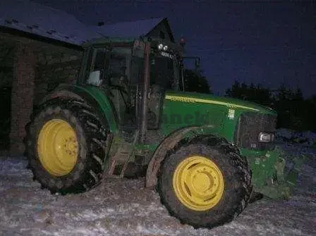 JOHN DEERE 6820 Premium rok produkcji 2004