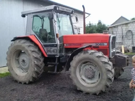 Ciągnik rolniczy Massey Ferguson 3085 1993 r