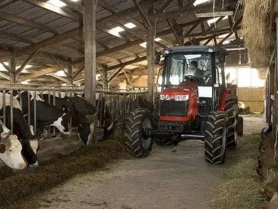 Ciągnik rolniczy Massey Ferguson 3625 69 KM 2011 r - POKAZOWY - OKAZJA !!!