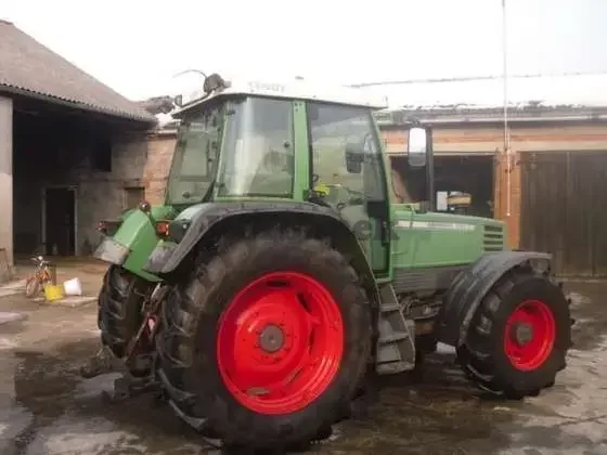 Ciągnik rolniczy Fendt 511 1995 115 KM