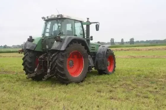 Ciągnik rolniczy Fendt 926 Vario 2000 r