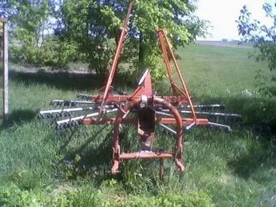 Zgrabiarka karuzelowa Fella 1996 r