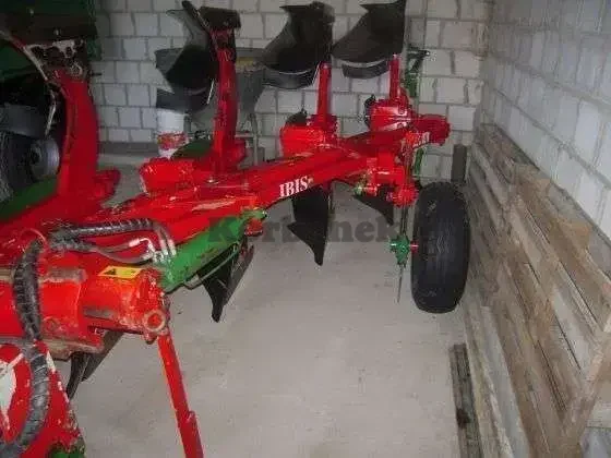Pług Unia Grudziądz typ IBIS XXLS Vario 4