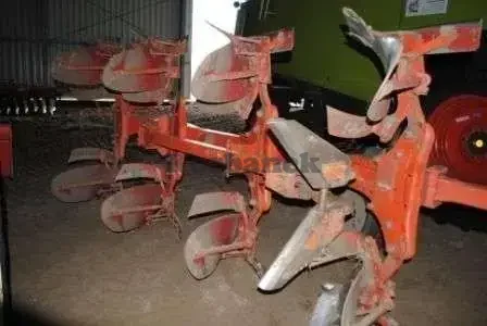 Pług obrotowy KUHN Master 100 rok produkcji 2003