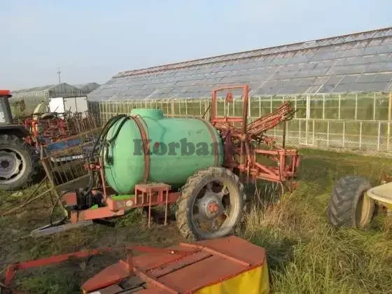 Opryskiwacz Rauch 2000 l belka 18 m 1988 r