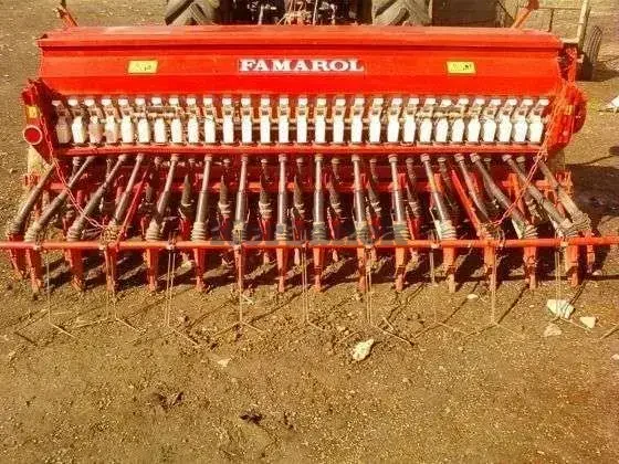 Agregat uprawowo-siewny Famarol 3 m 2005 r