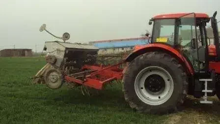 Agragat uprawowo-siewny Piotr Hładyszewski