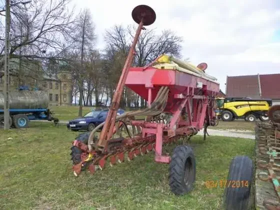 Siewnik zbożowy Mistral 6000